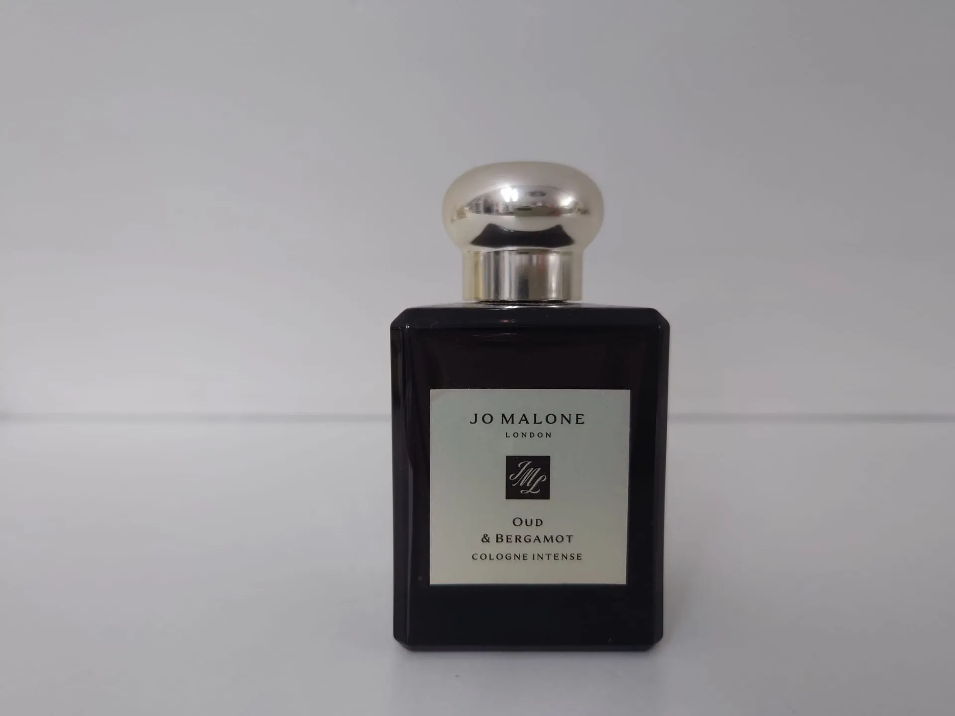 Oud & Bergamot