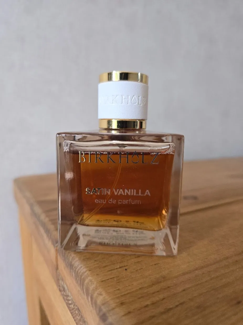 Satin Vanilla